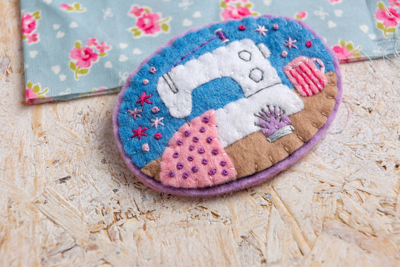 Sewing Machine Brooch Felt Craft Kit