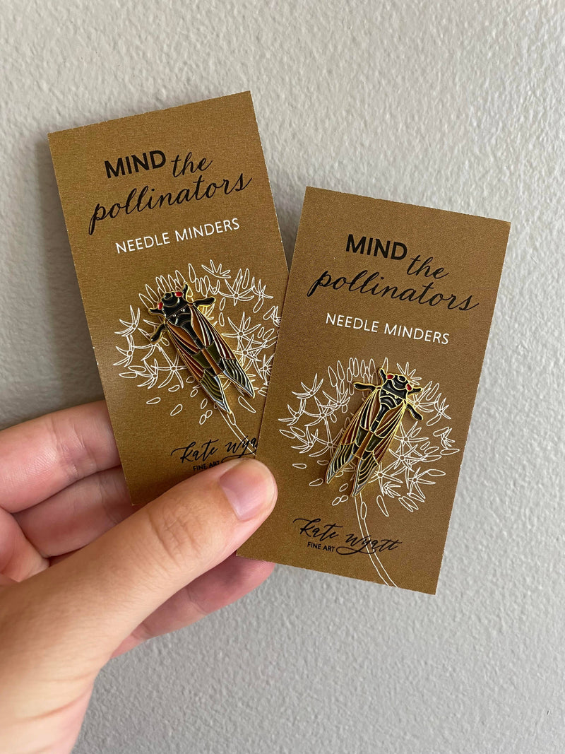 Cicada Needle Minder