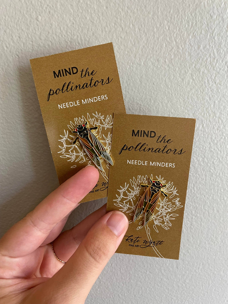 Cicada Needle Minder