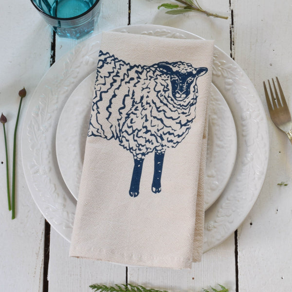 cloth napkin set with sheep pattern